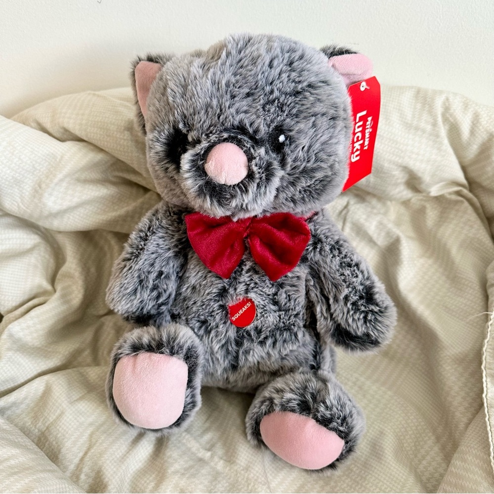 BNWT 2024 PetSmart Charities Lucky the Cat Squeaky Plush Toy